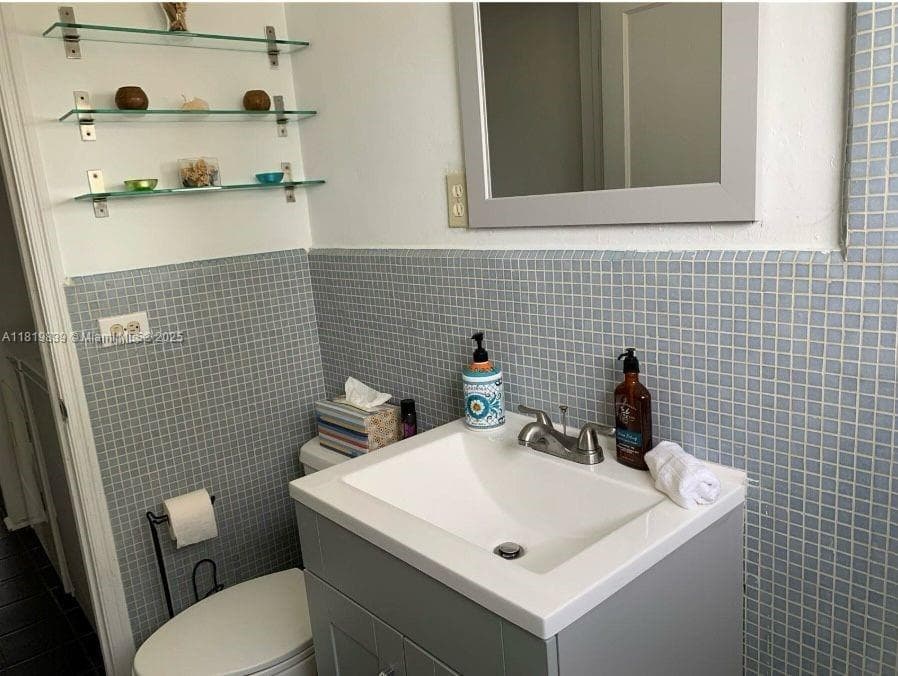 Colonial plaza condo · #4C in Miami - Photo 8