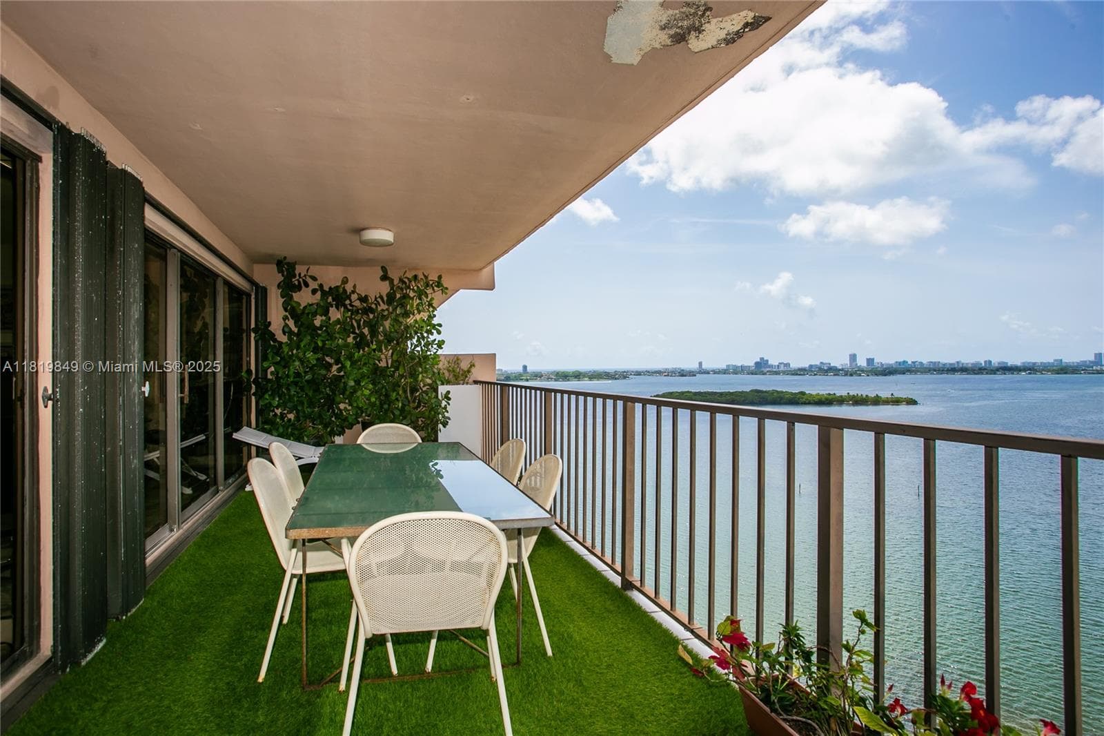 CRICKET CLUB CONDO · #2007 in Miami - Photo 17