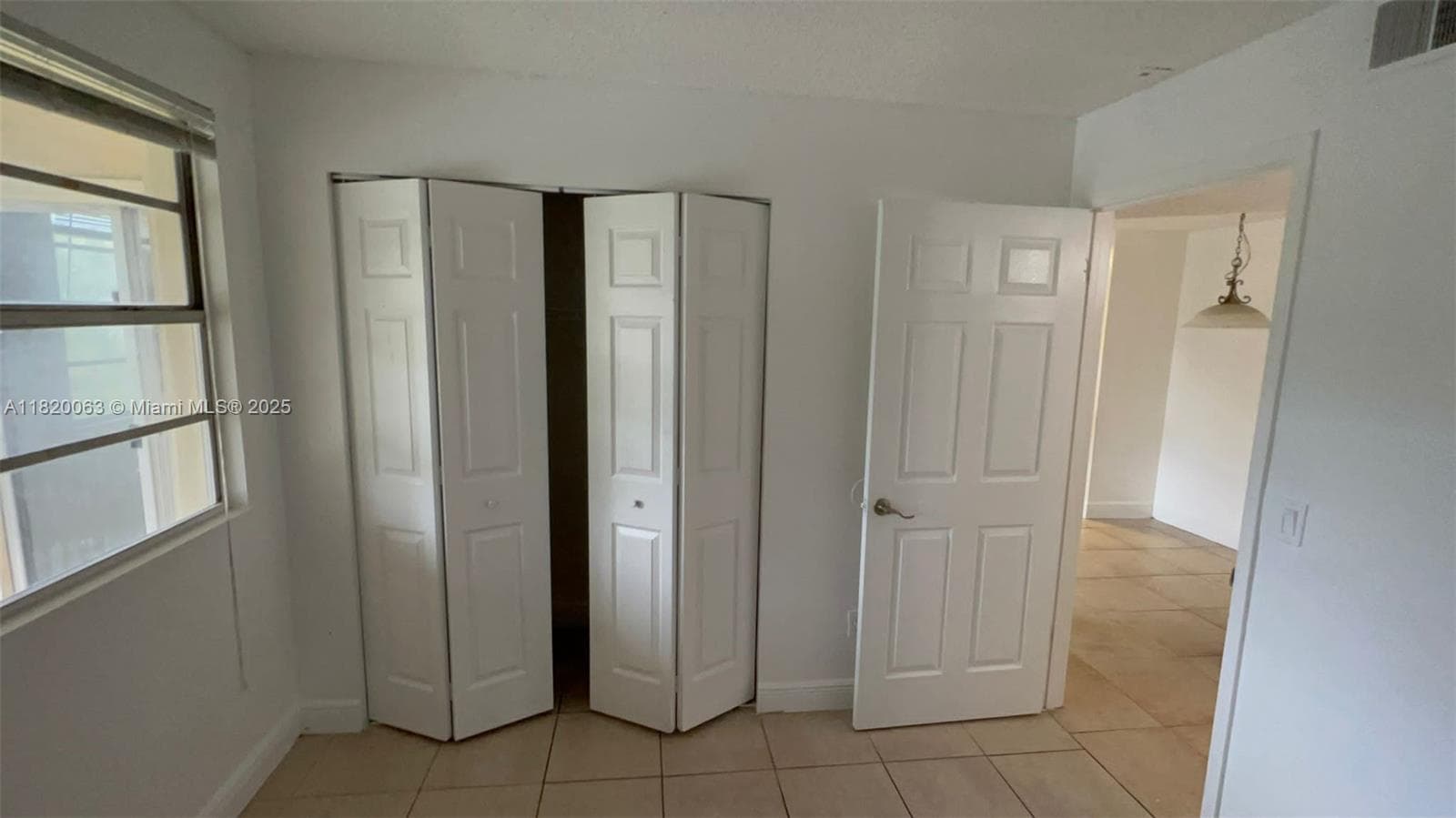 ROYAL POINCIANA · #2104 in Pompano Beach - Photo 5