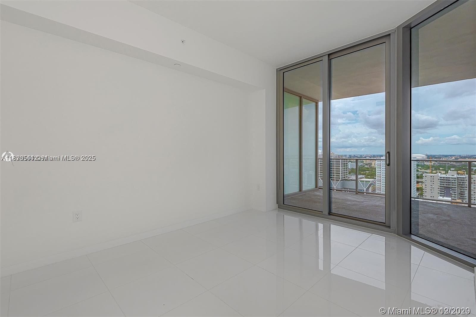 Paramount Miami Worldcenter · #1608 in Miami - Photo 16