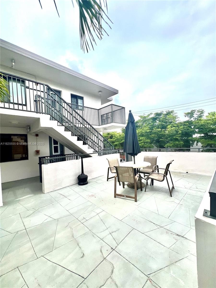 COURTYARDS OF THE GROVE · #S207 in Miami - Photo 11
