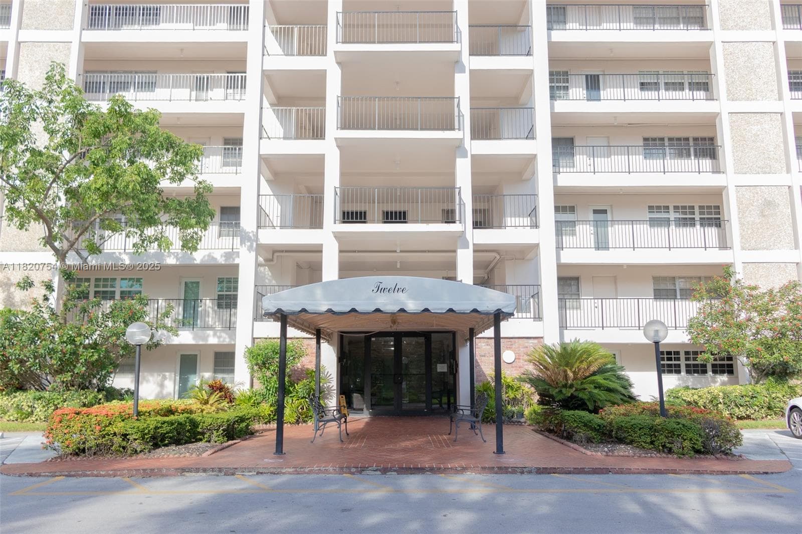 PALM-AIRE · #202 in Pompano Beach - Photo 1