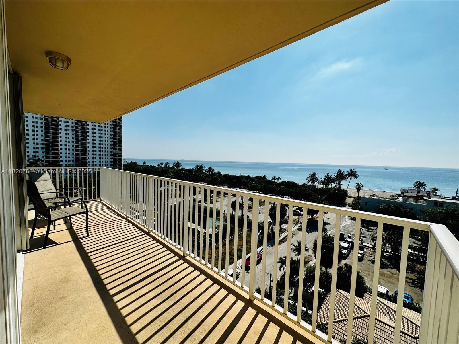 STRATFORD TOWERS CONDO · #803 in Hollywood - Photo 5