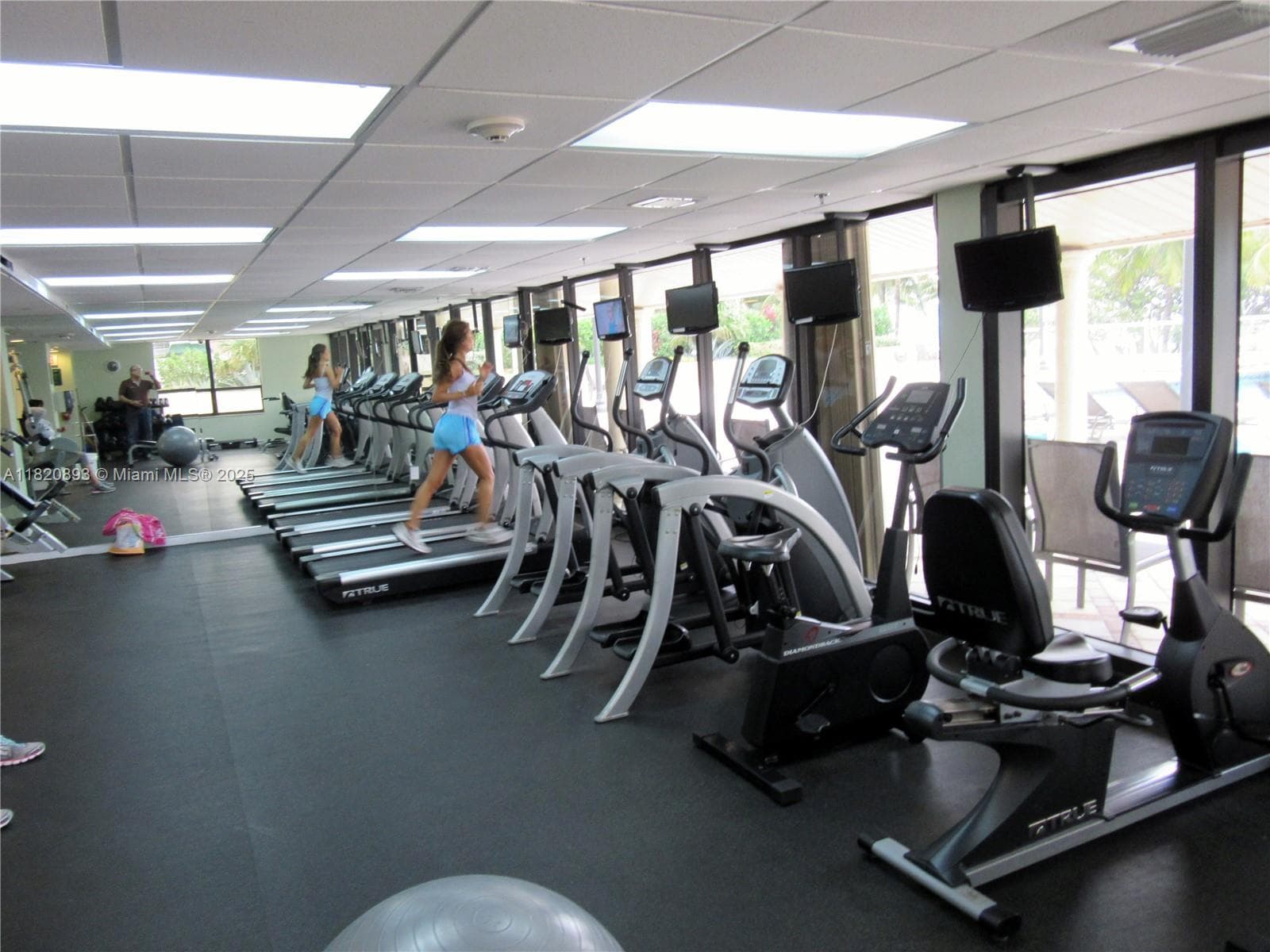 THE PLAZA OF BAL HARBOUR · #321 in Bal Harbour - Photo 15