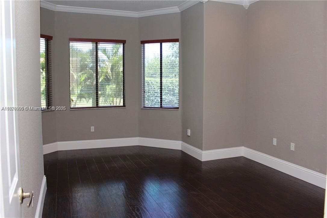 5th full size Bedroom first floor