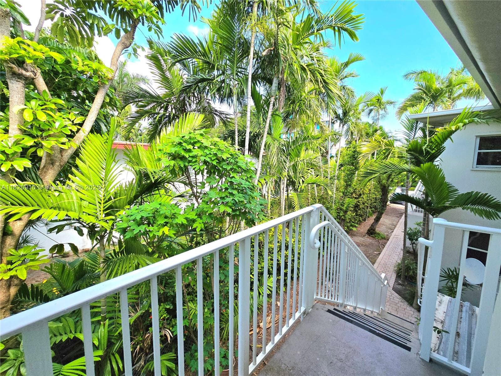 EVENING STAR CONDO · #28 in Bay Harbor Islands - Photo 12