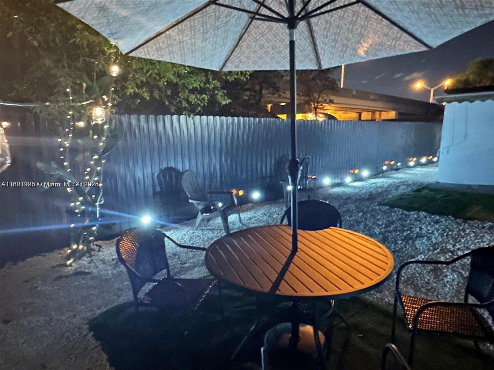 Studio private yard 2