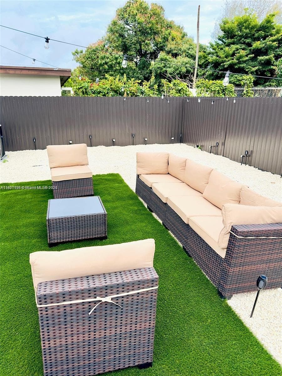 yard main house 2