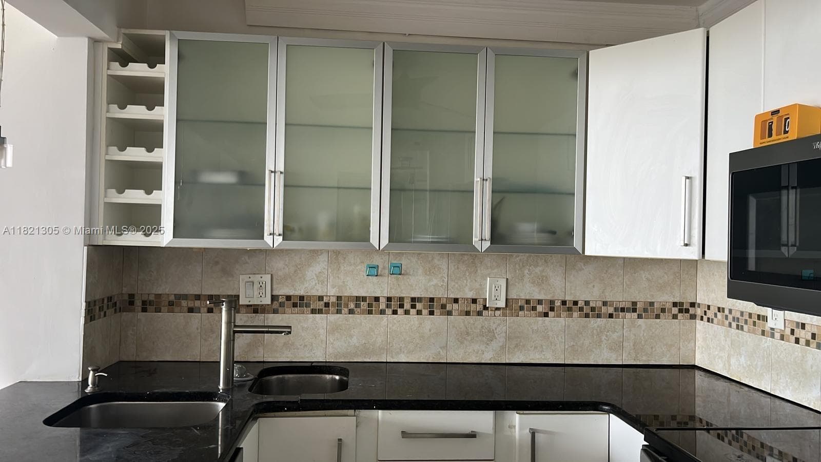 BAYVIEW TOWERS CONDO SOUT · #A1108 in North Miami - Photo 7
