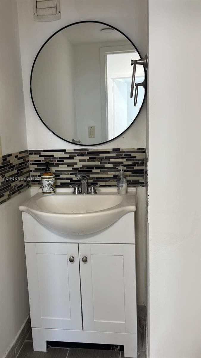 BAYVIEW TOWERS CONDO SOUT · #A1108 in North Miami - Photo 8
