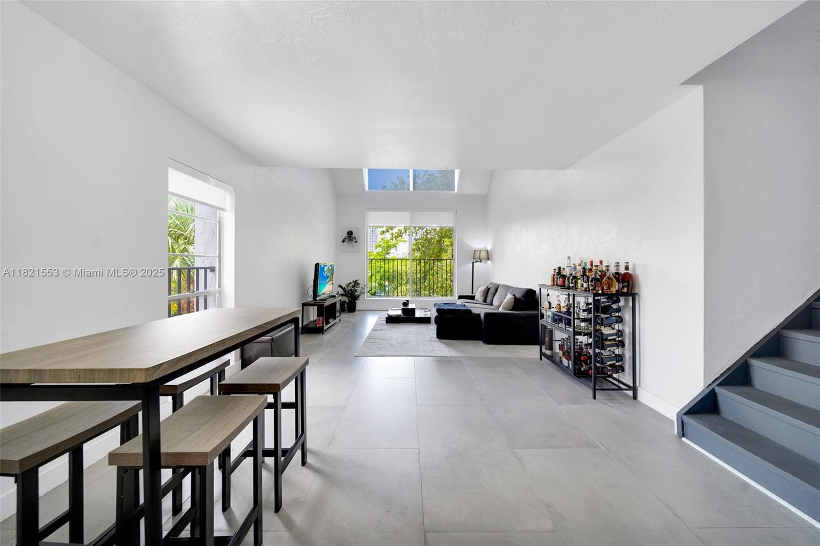 DADELAND GROVE CONDO · #A303 in Pinecrest - Photo 2