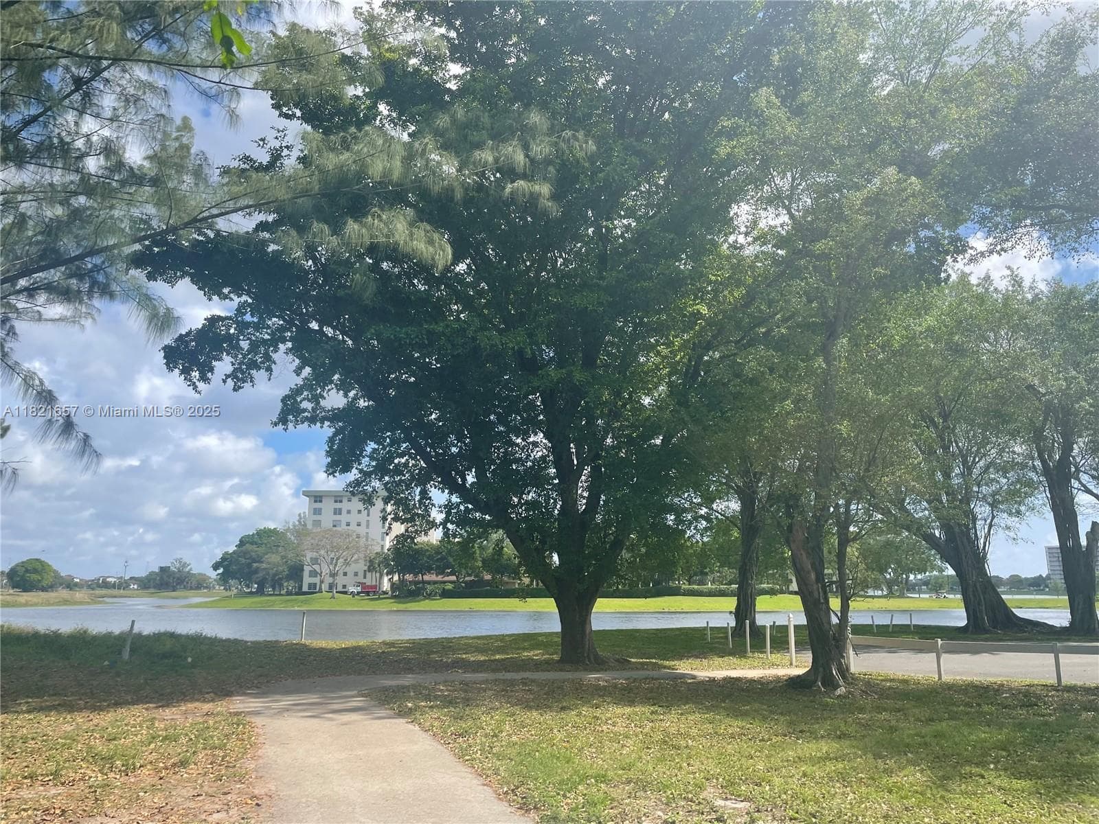 PALM AIR FAIRWAYS · #213 in Pompano Beach - Photo 45