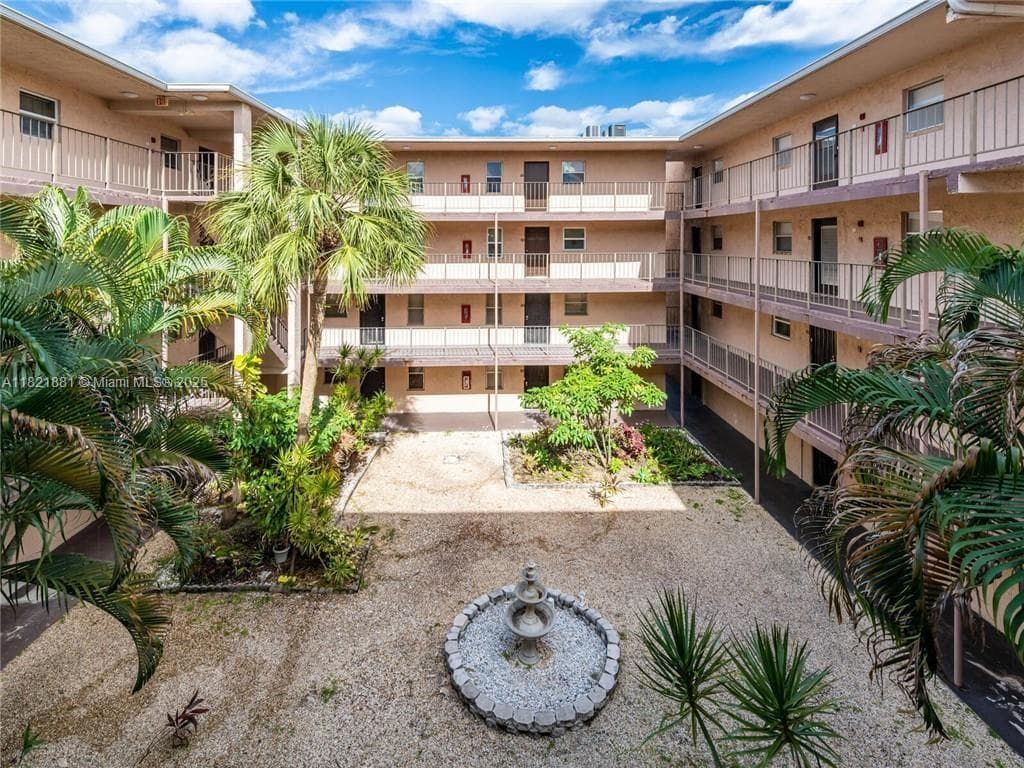 SOMERSET AT LAUDERDALE LA · #210K in Lauderdale Lakes - Photo 20