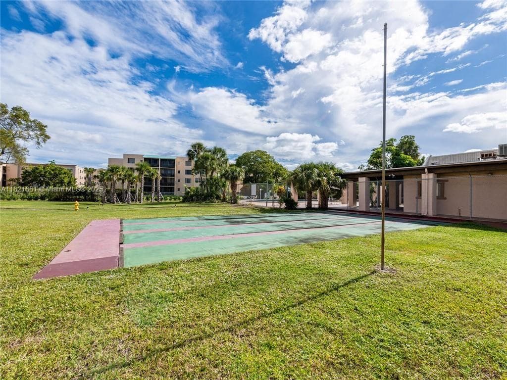 SOMERSET AT LAUDERDALE LA · #210K in Lauderdale Lakes - Photo 19