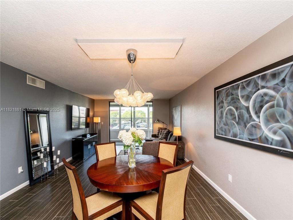 SOMERSET AT LAUDERDALE LA · #210K in Lauderdale Lakes - Photo 4