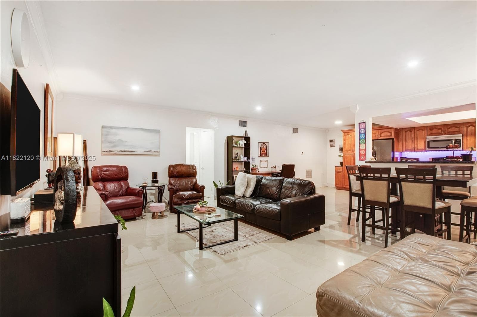 SANS SOUCI CONDO · #7 in North Miami - Photo 5