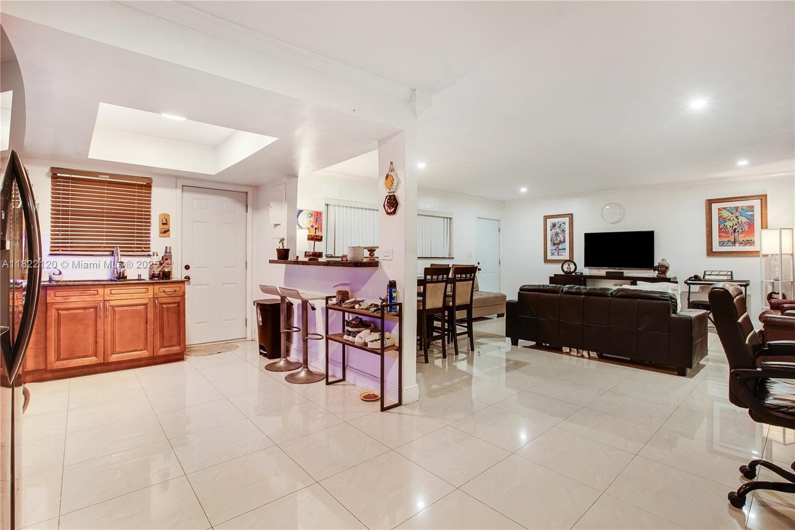 SANS SOUCI CONDO · #7 in North Miami - Photo 9
