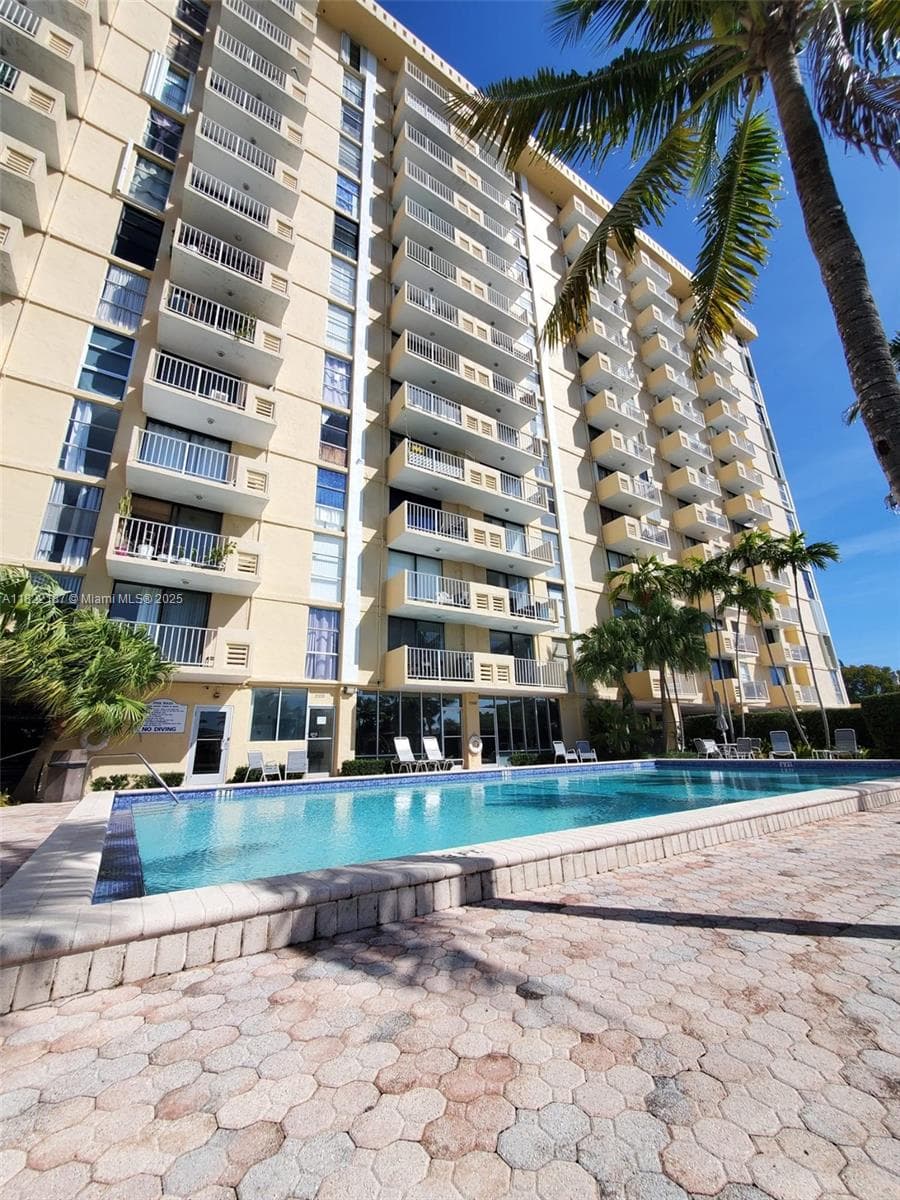 VECINO DEL MAR · #1110 in North Miami - Photo 44