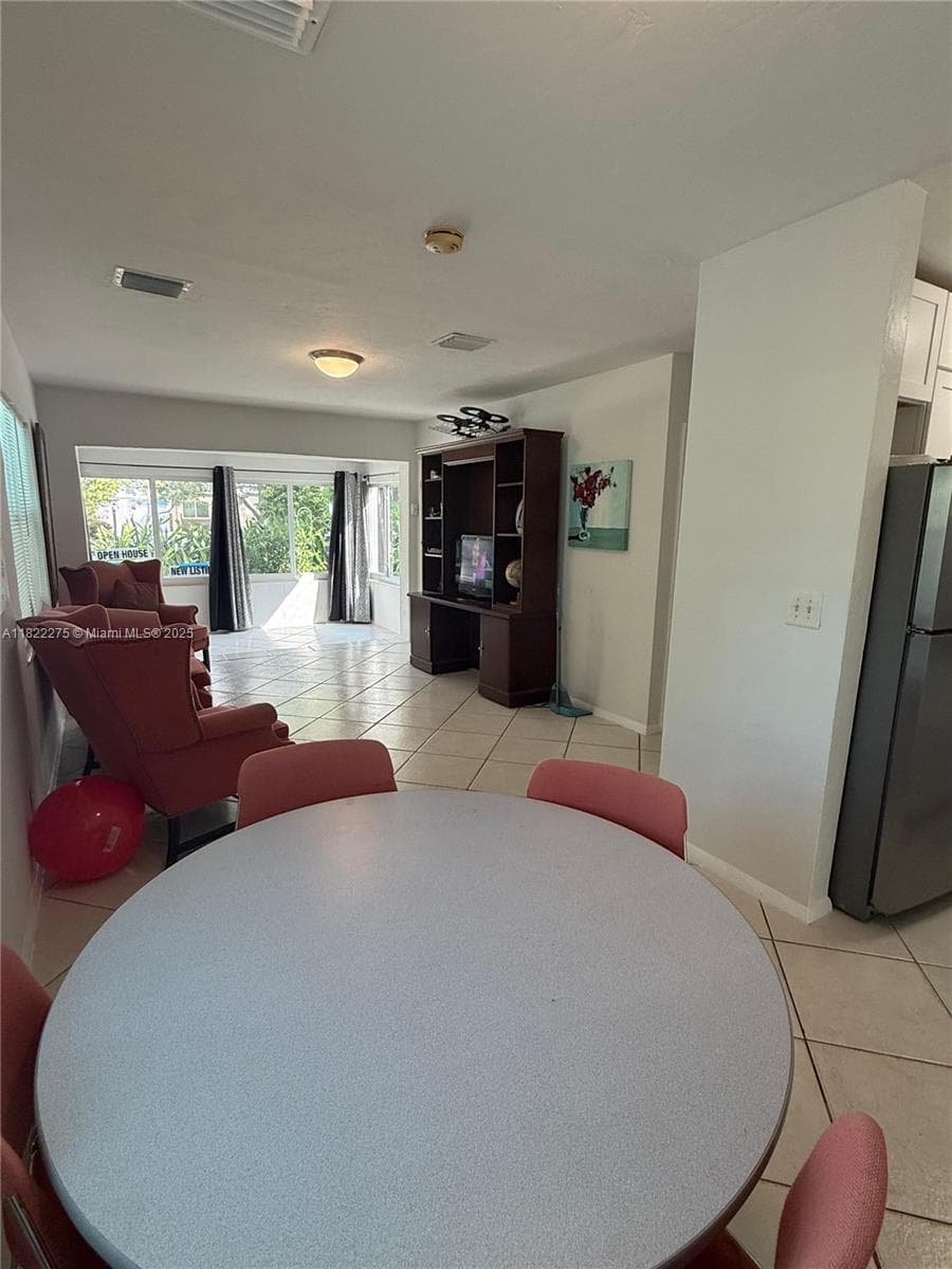 205 SW 21st Way photo 13