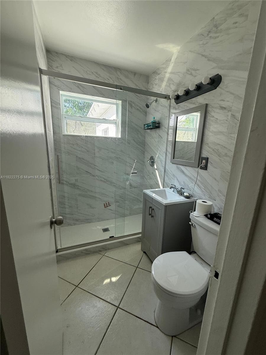 205 SW 21st Way photo 24