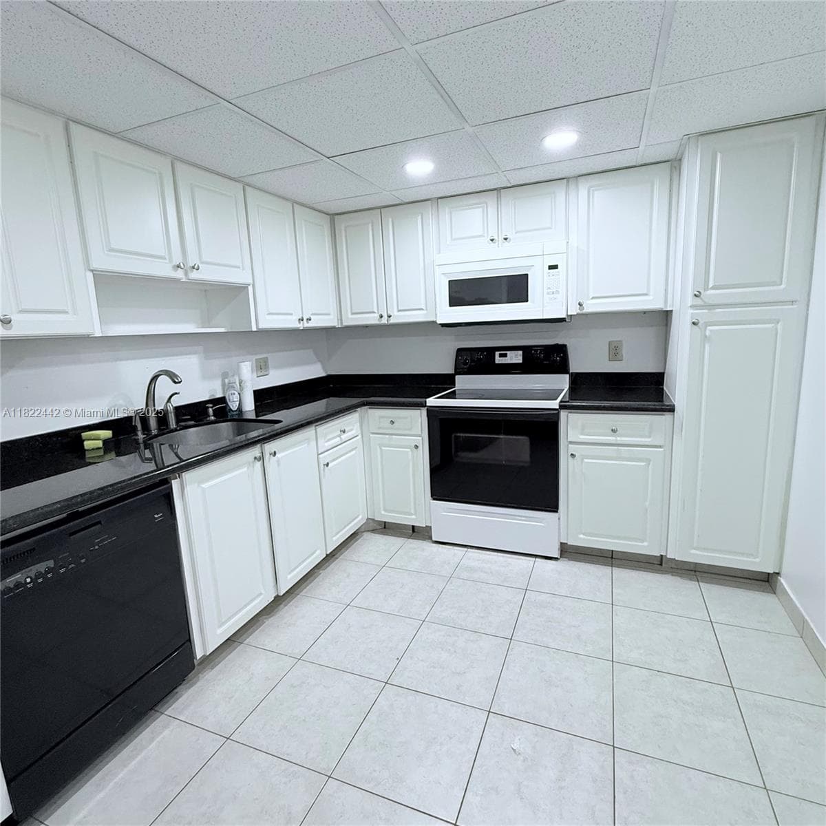 NO 79 PALM-AIRE COUNTRY C · #302 in Pompano Beach - Photo 3