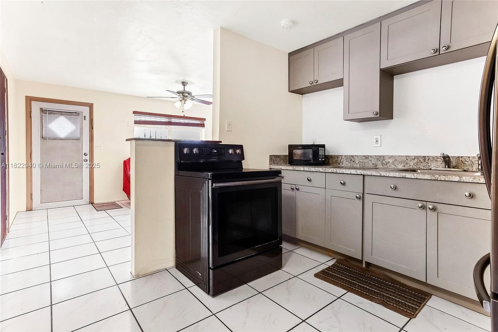 1311 SW 33rd Ter photo 13