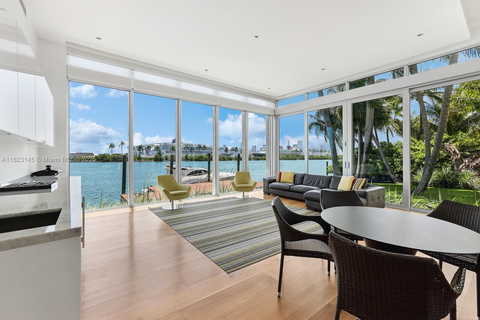 30 Palm Ave photo 52