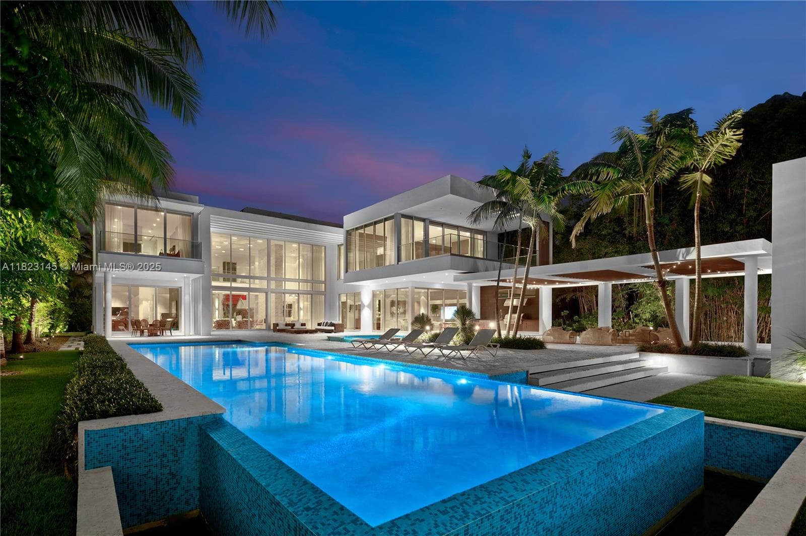 30 Palm Ave photo 5