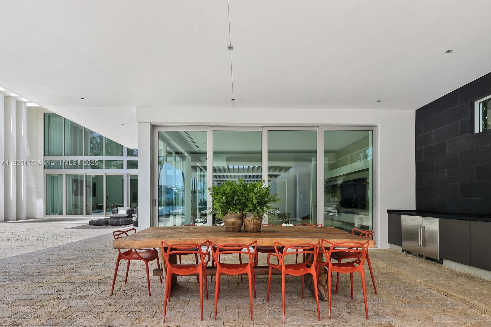 30 Palm Ave photo 68