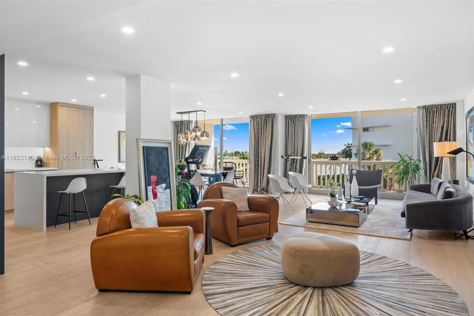 CARAVELLE CONDO · #4D in Bay Harbor Islands - Photo 2