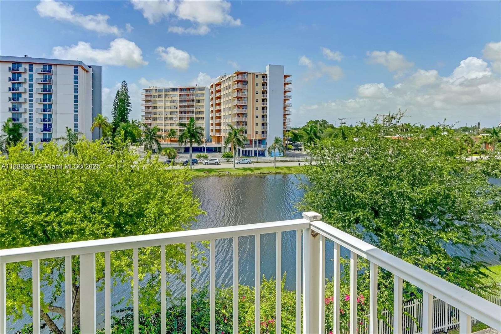 AQUA VISTA TOWNHOMES COND · #3-122 in North Miami Beach - Photo 10