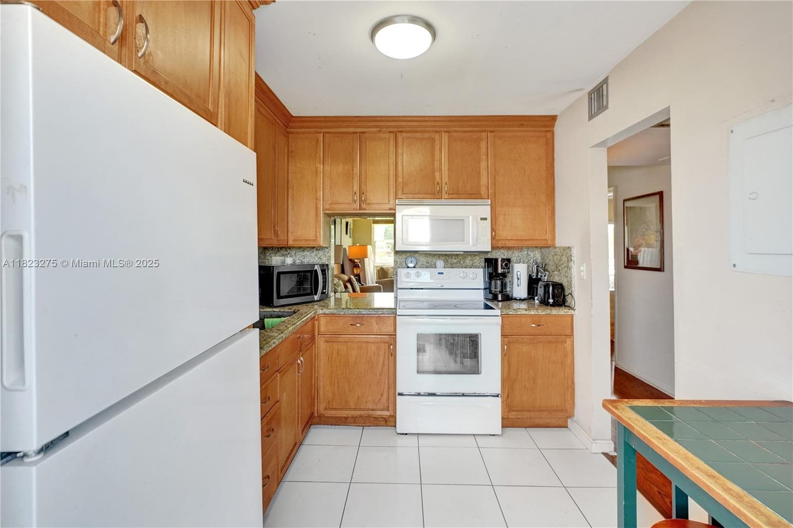 Sheridan Lakes Condo · #208 in Hollywood - Photo 5