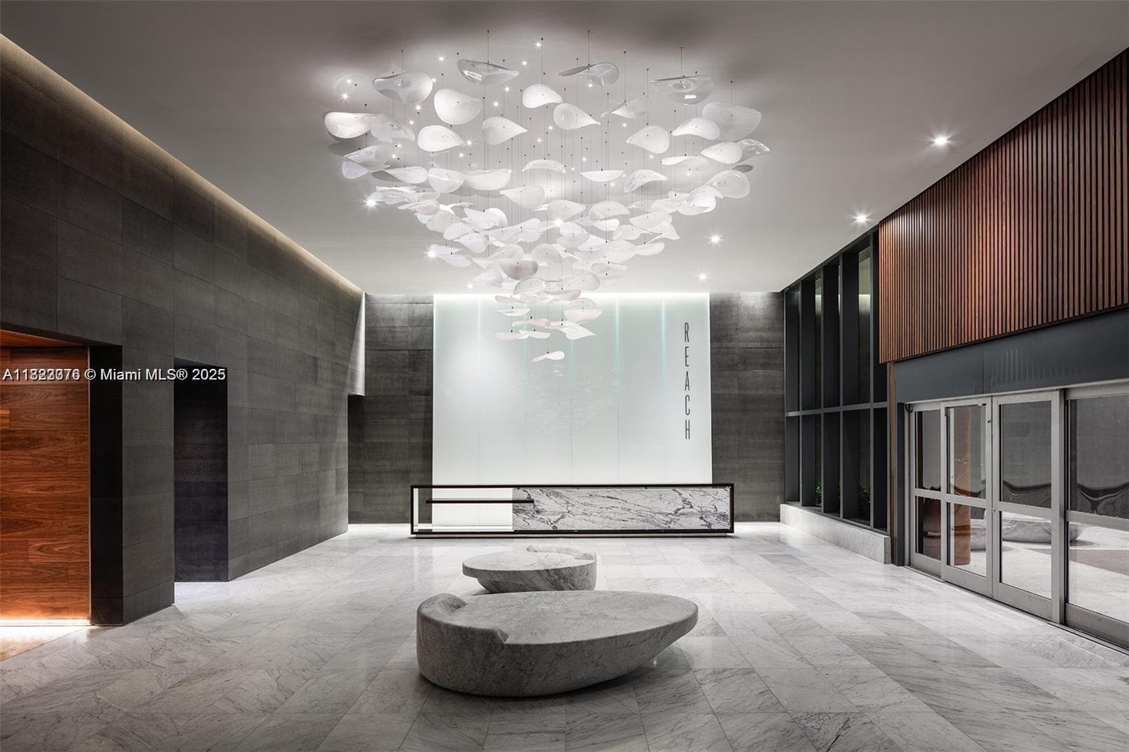 Valet Lobby