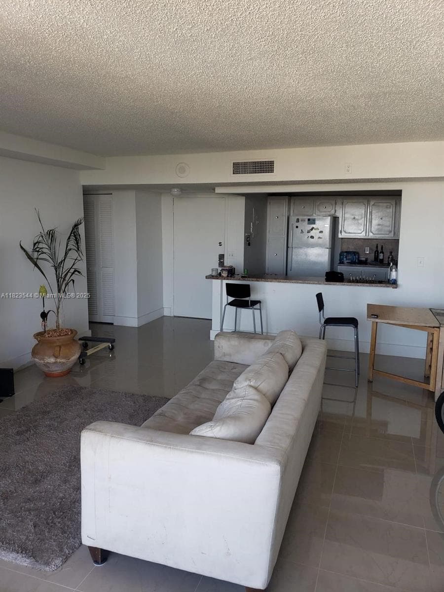 SAILBOAT CAY CONDO · #1005 in North Miami - Photo 3