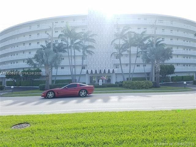 PRESIDENT OF PALM BEACH C · #2070 in Palm Beach - Photo 2