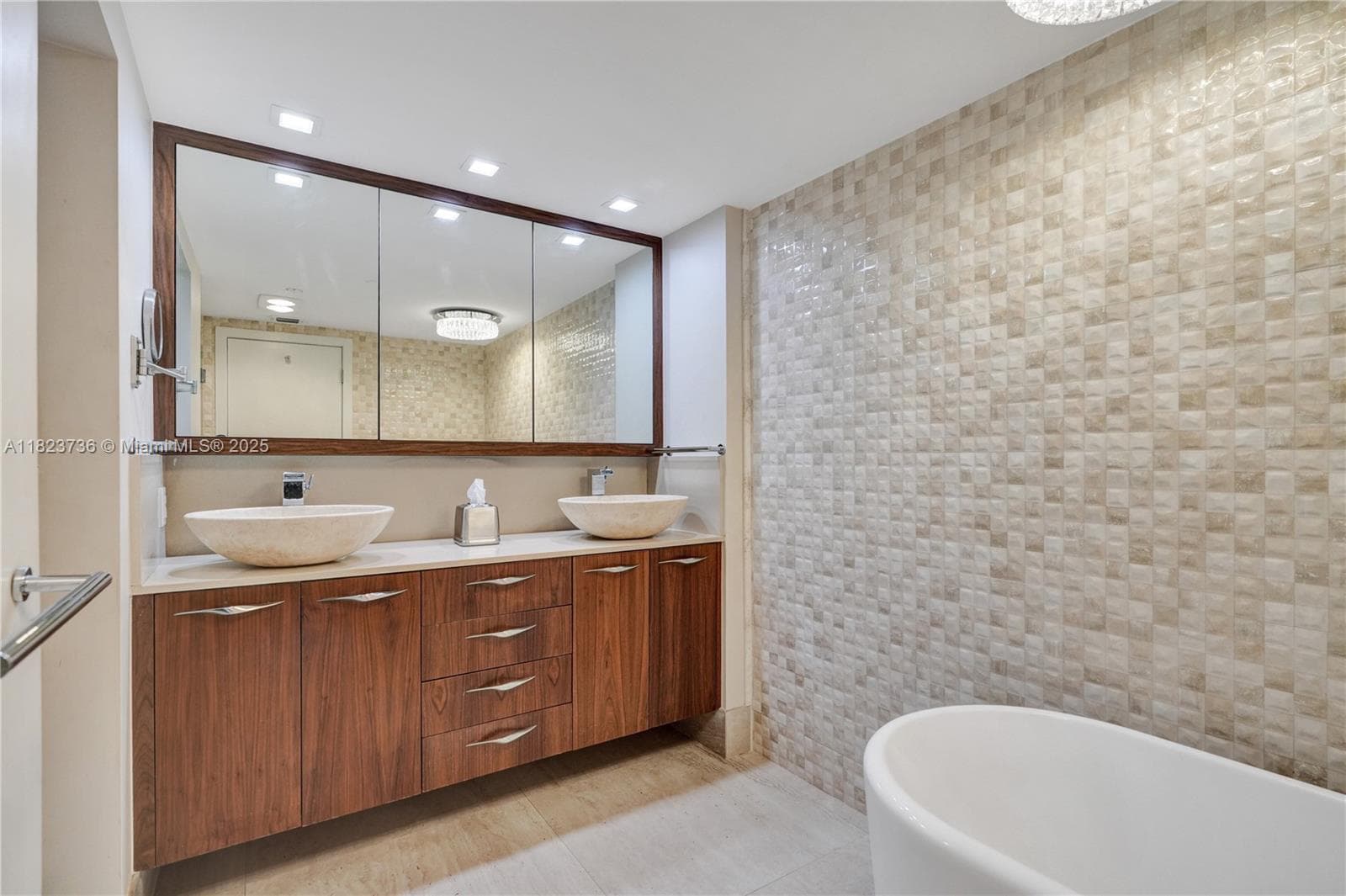 JOCKEY CLUB III CONDO · #253 in Miami - Photo 25