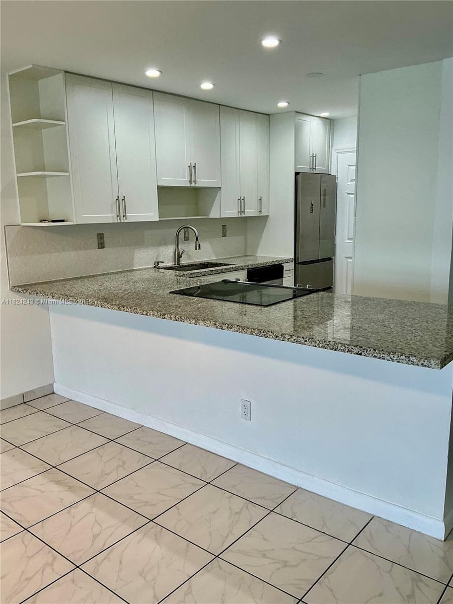 Riviera Condominium · #32 in Miami - Photo 2