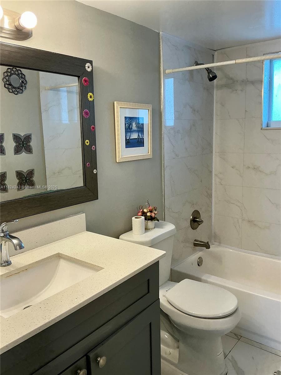 Riviera Condominium · #32 in Miami - Photo 10