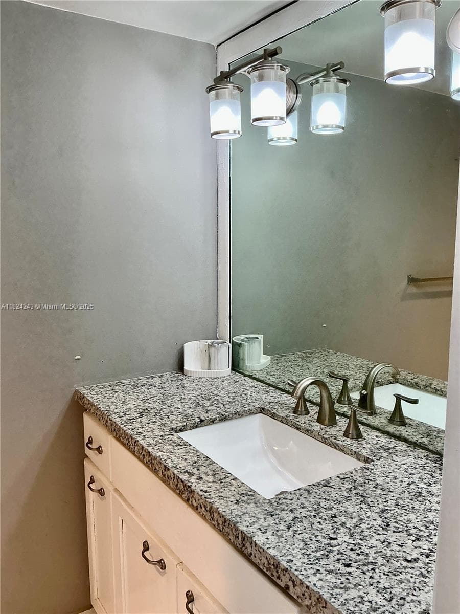 Riviera Condominium · #32 in Miami - Photo 14