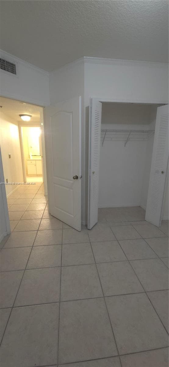 KEYSTONE COURTS CONDO · #E406 in Miami - Photo 23