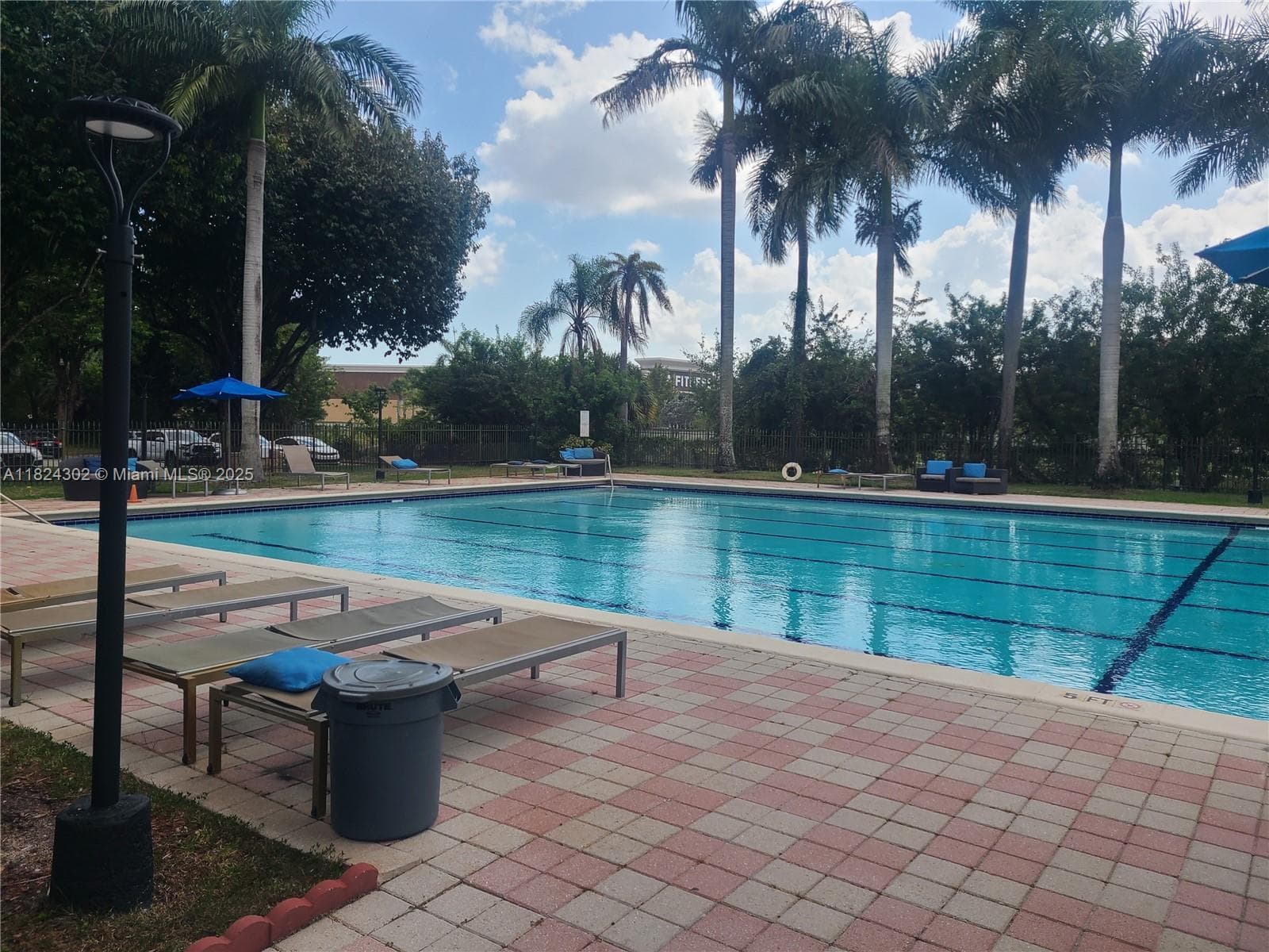 KEYSTONE COURTS CONDO · #E406 in Miami - Photo 53