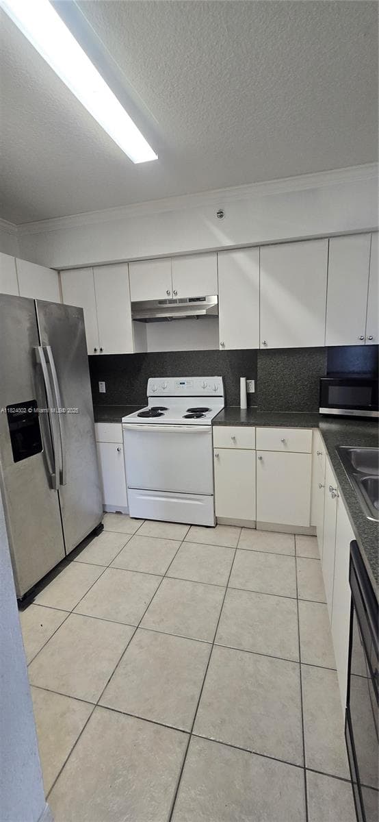 KEYSTONE COURTS CONDO · #E406 in Miami - Photo 9