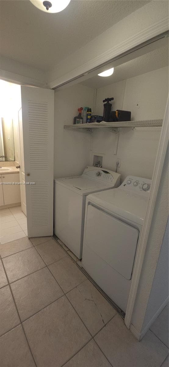 KEYSTONE COURTS CONDO · #E406 in Miami - Photo 30