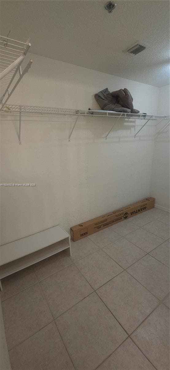KEYSTONE COURTS CONDO · #E406 in Miami - Photo 14