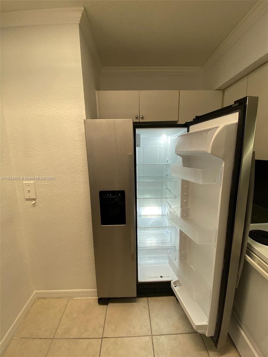 KEYSTONE COURTS CONDO · #E406 in Miami - Photo 31