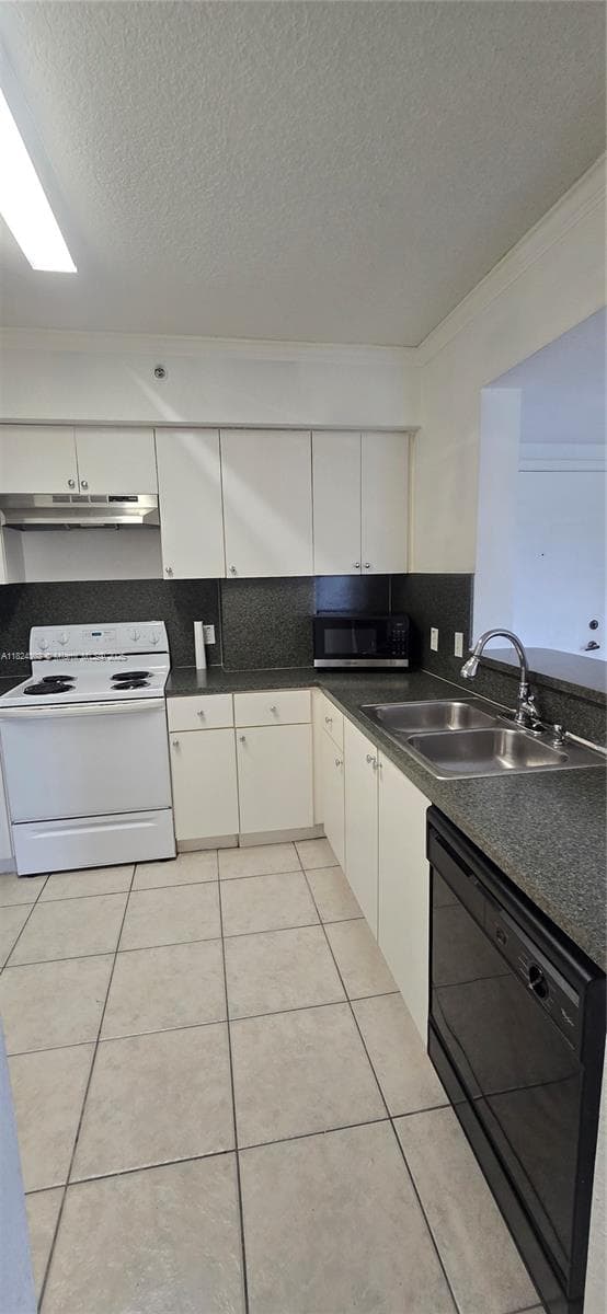KEYSTONE COURTS CONDO · #E406 in Miami - Photo 8