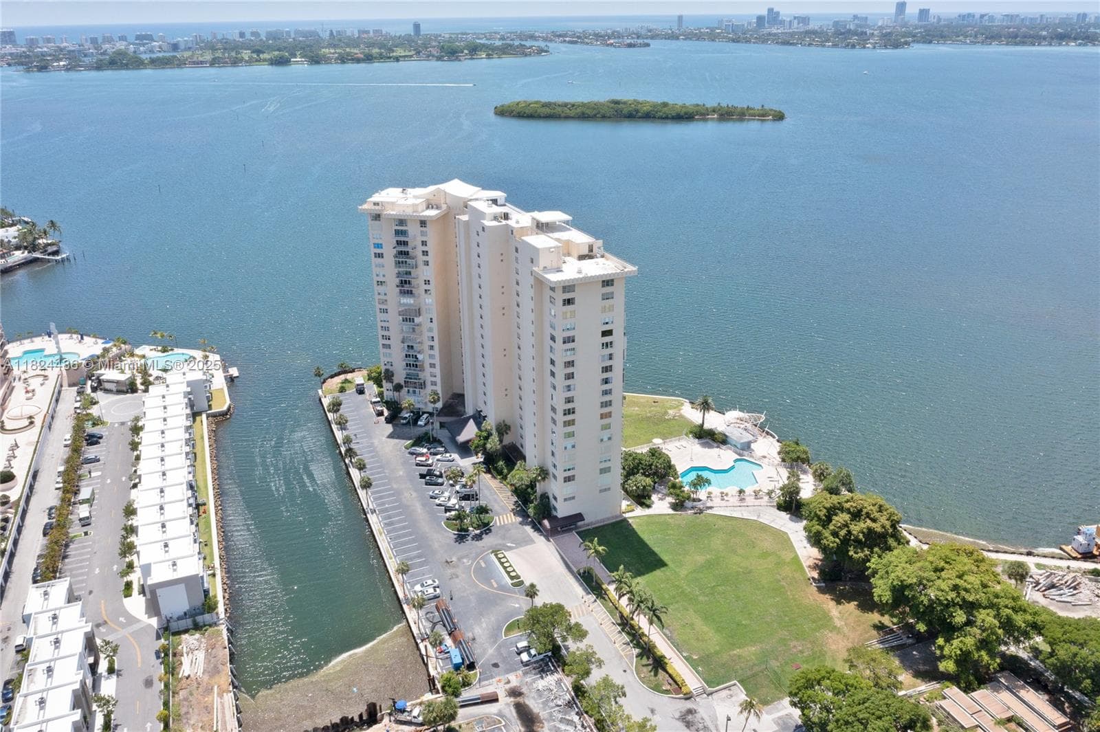 JOCKEY CLUB CONDO BLDG 1 · #3F in Miami - Photo 9