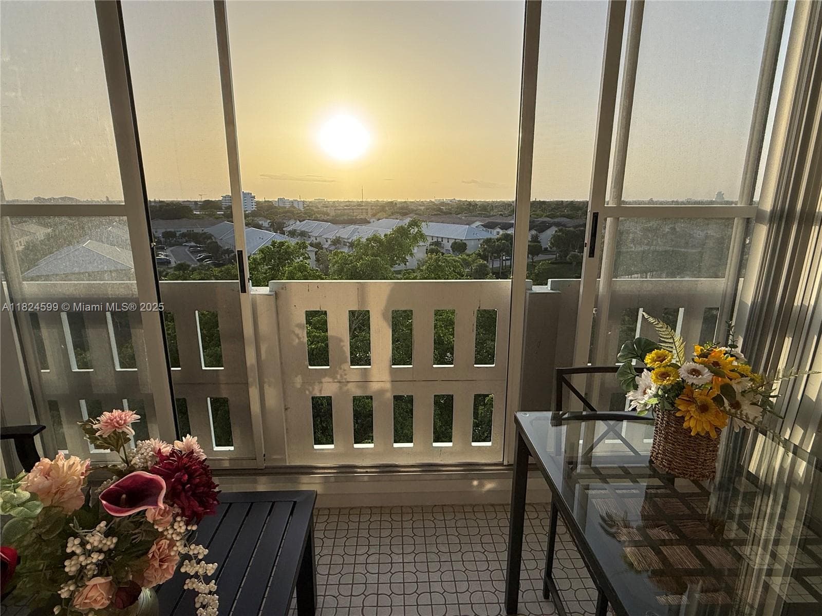 Hillcrest East · #710 in Hollywood - Photo 26