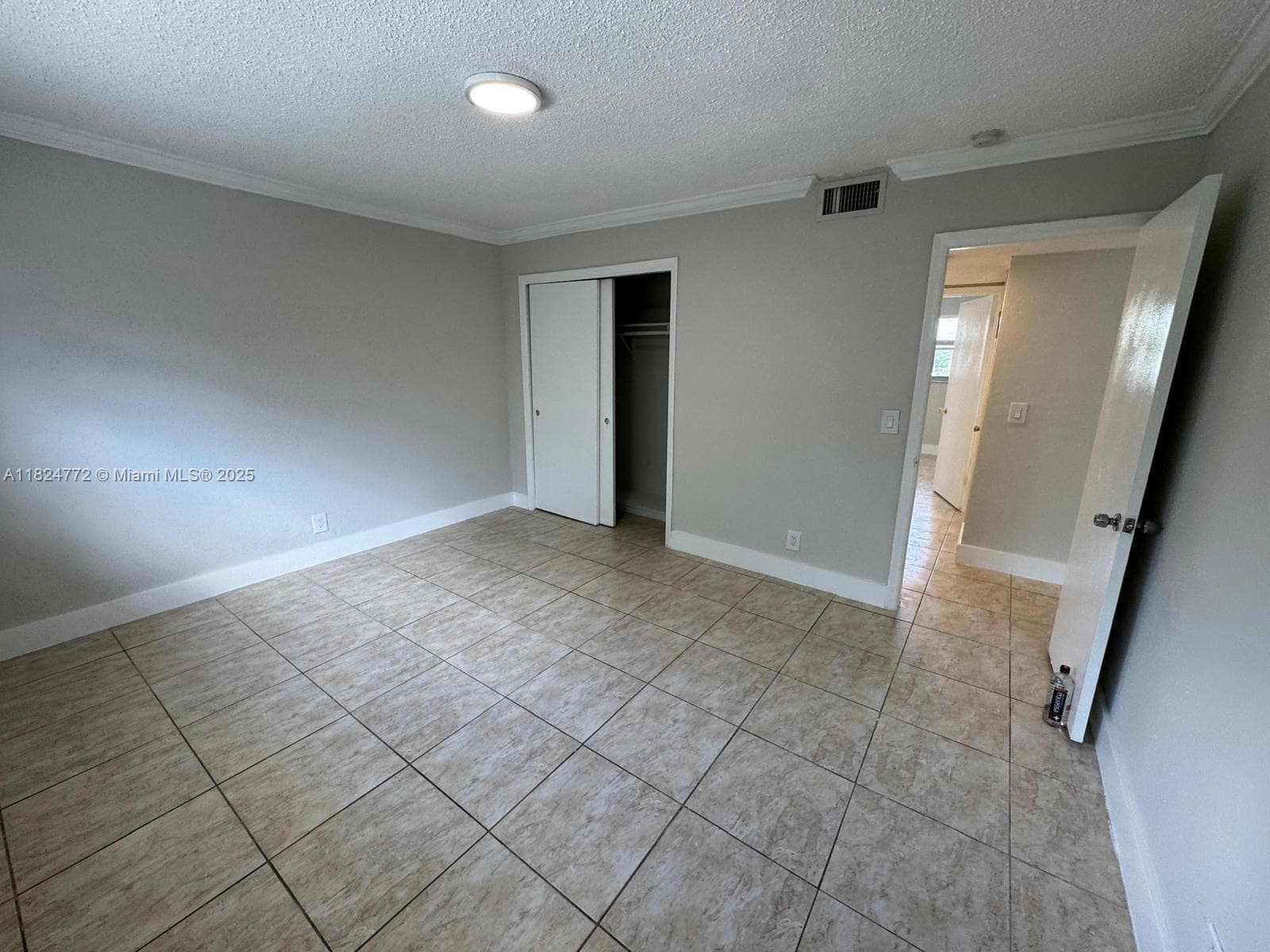 HOLLYWOOD HILLS · #206 in Hollywood - Photo 13