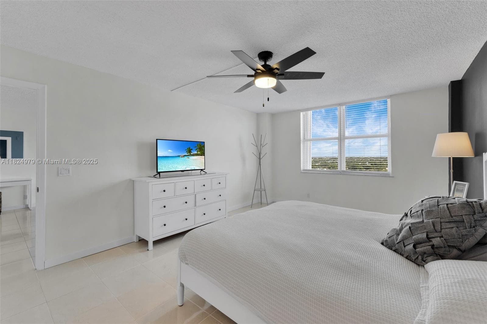 ROYAL COAST CONDO · #11M in Lauderdale By The Sea - Photo 23
